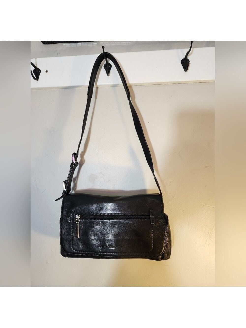 Stone Mountain Black Leather Shoulder Bag
